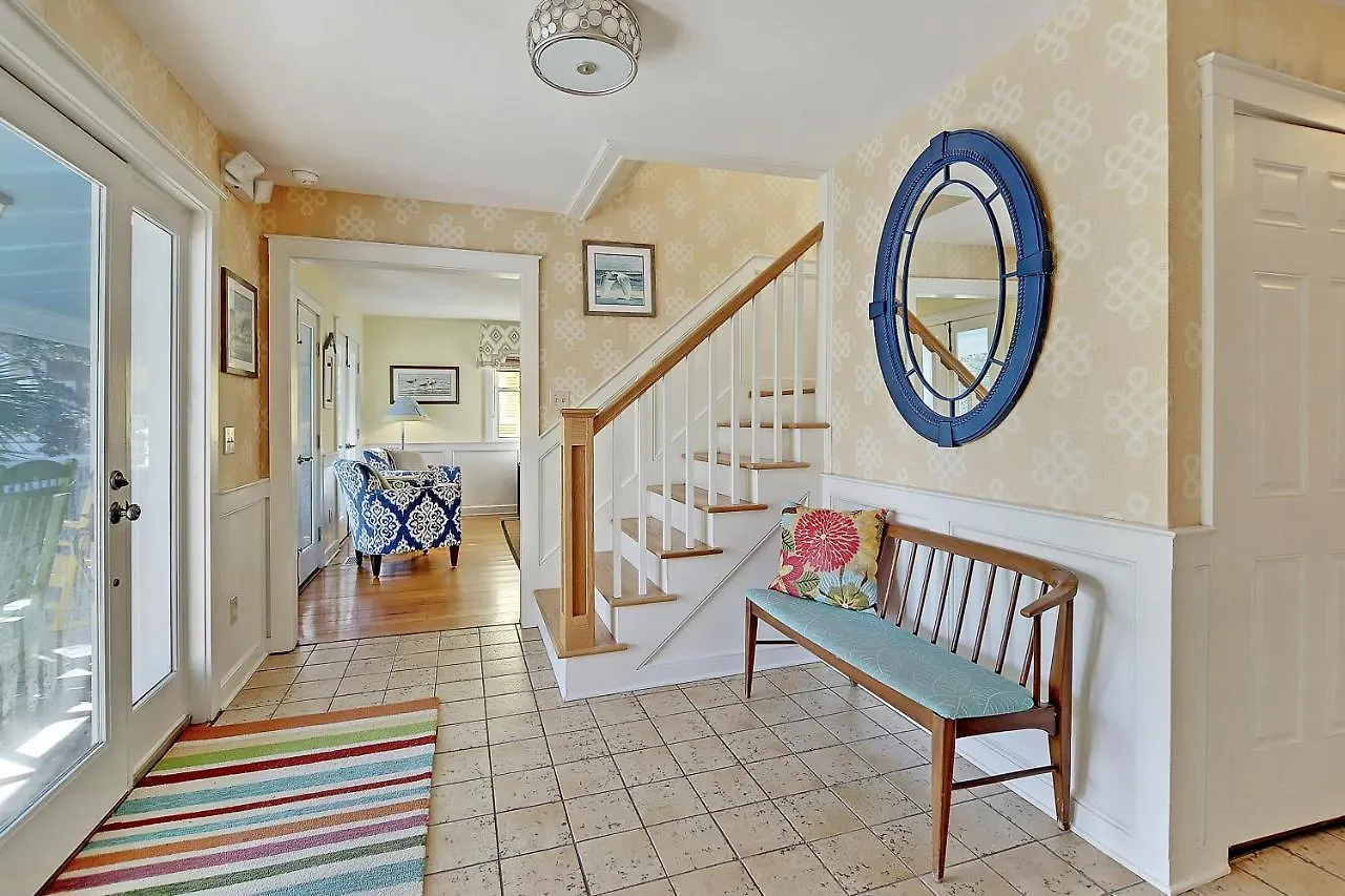 2714 Bayonne Street Holiday home
