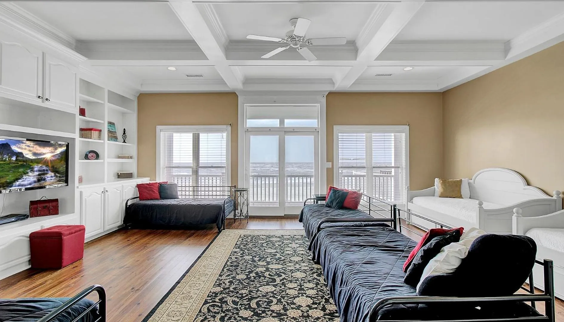 114 Ocean Boulevard By Avantstay Beachfront Putting Volleyball Court Infinity Pool Sullivans Island