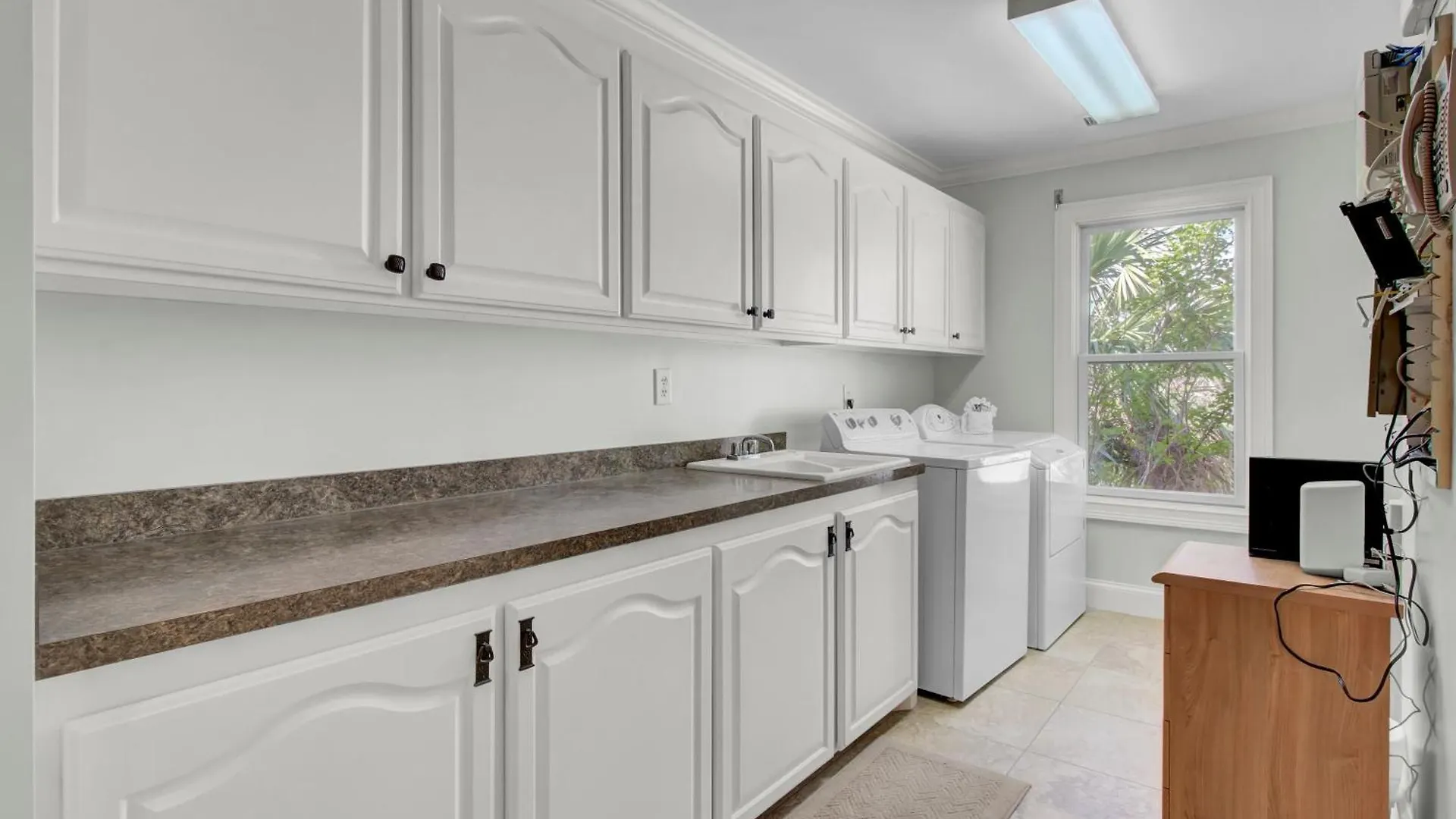 114 Ocean Boulevard By Avantstay Beachfront Infinity Pool Basketball Court Recently Renovated