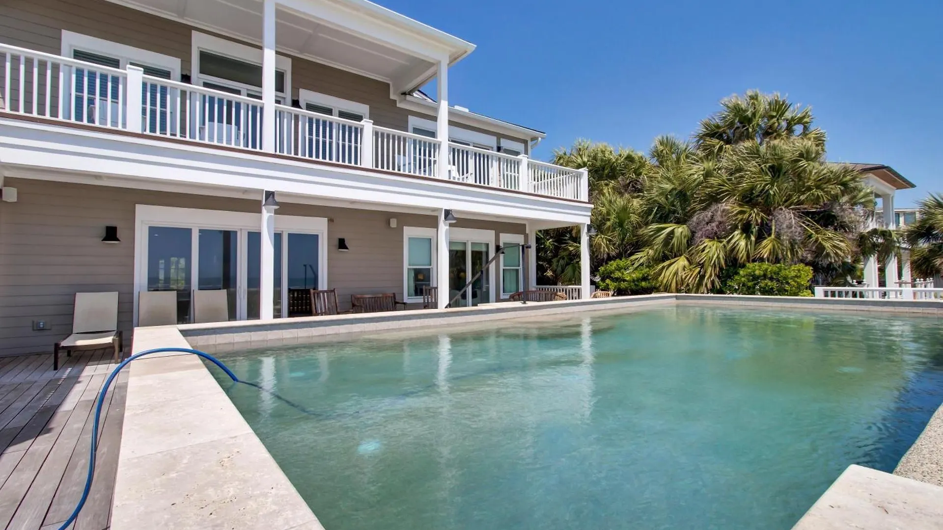 114 Ocean Boulevard By Avantstay Beachfront Infinity Pool Basketball Court Recently Renovated Sullivans Island