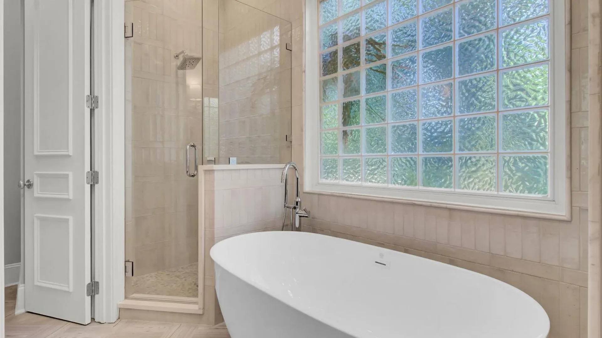 114 Ocean Boulevard By Avantstay Beachfront Infinity Pool Basketball Court Recently Renovated Sullivans Island