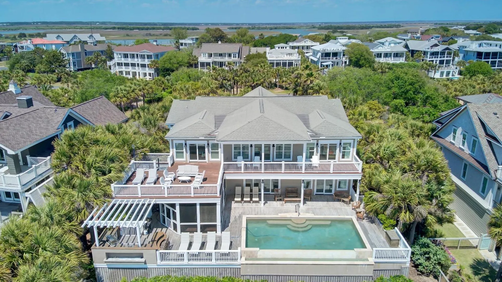 114 Ocean Boulevard By Avantstay Beachfront Infinity Pool Basketball Court Recently Renovated