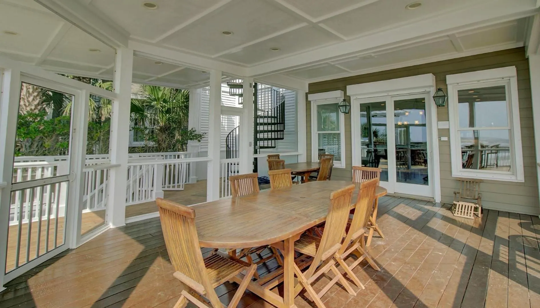 Holiday home 114 Ocean Boulevard By Avantstay Beachfront Infinity Pool Basketball Court Recently Renovated Sullivans Island