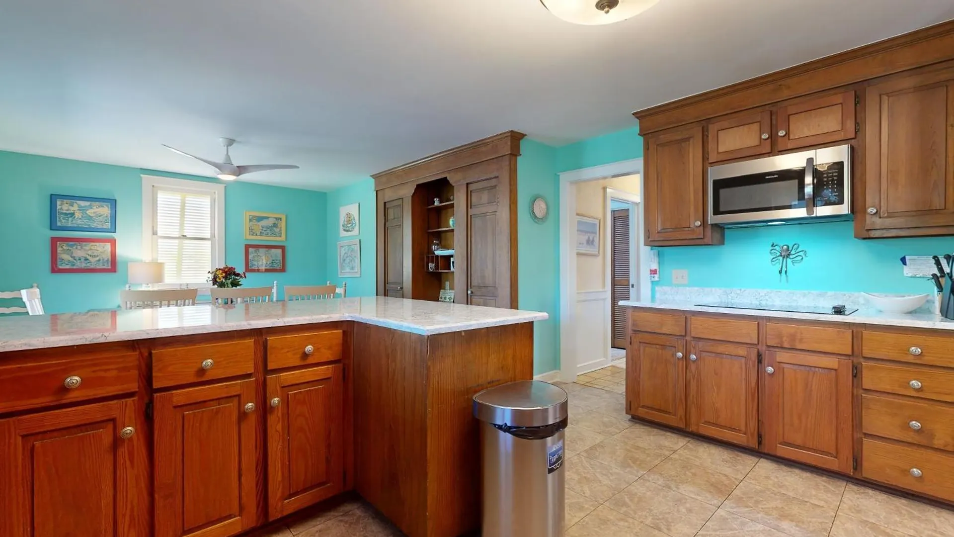 2714 Bayonne Street * Sullivans Island