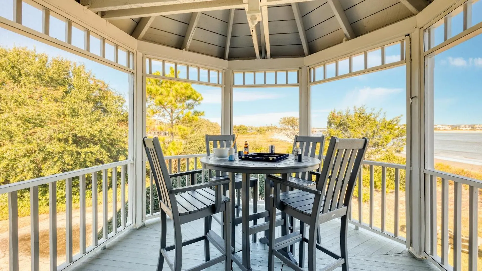 Holiday home Haven By Avantstay Luxury Beachfront W Pool Gorgeous Patios Sullivans Island