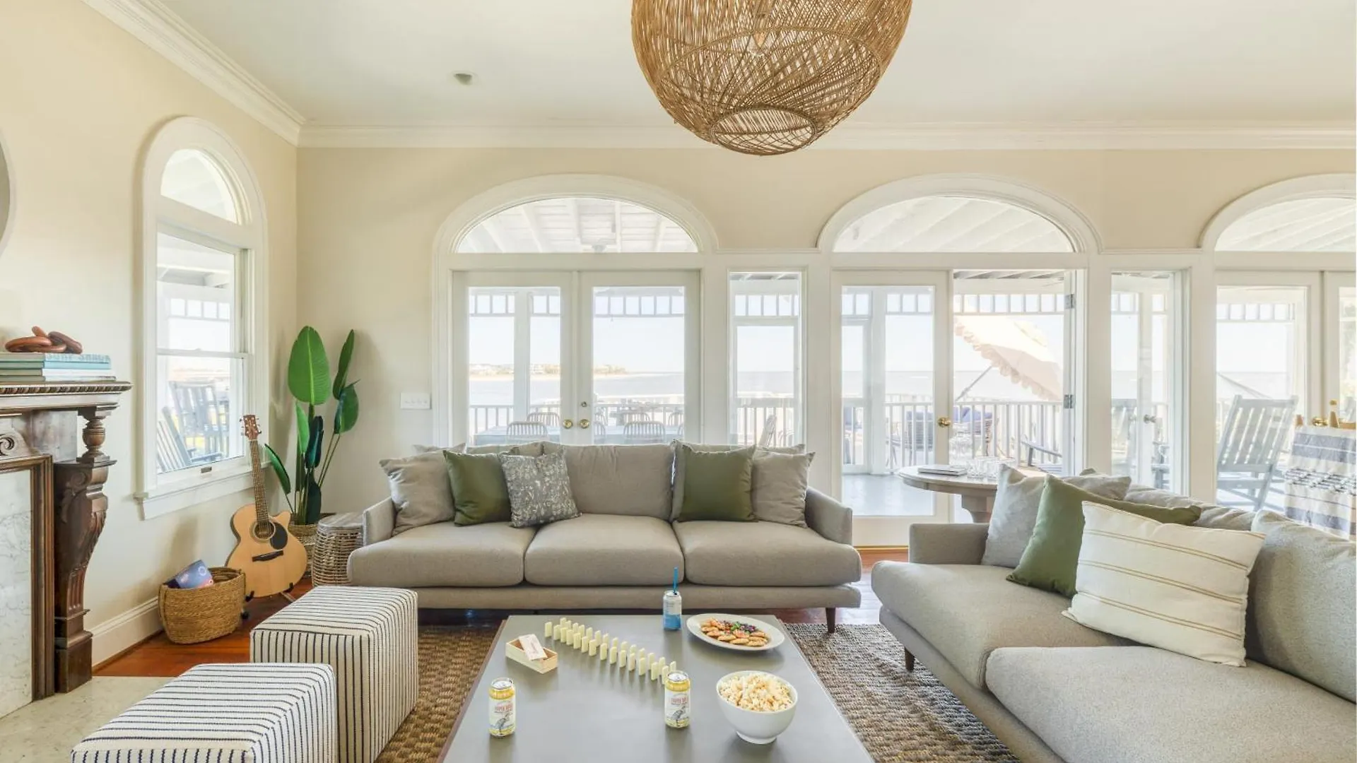 Haven By Avantstay Luxury Beachfront W Pool Gorgeous Patios Holiday home Sullivans Island